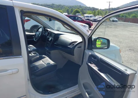 2012 Chrysler Town & Country Touring из США, поврежденный, VIN 2C4RC1BG5CR320553